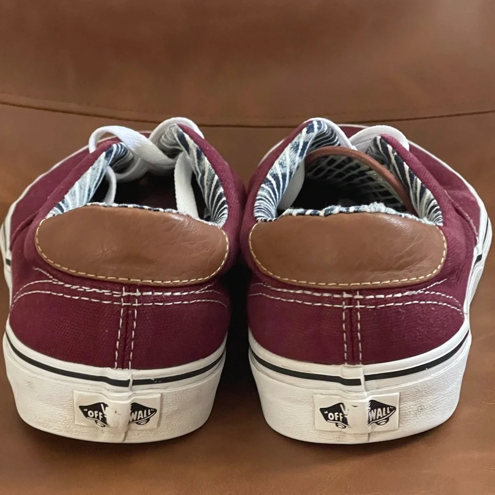 Vans Era size 10 - Picture 2 of 5